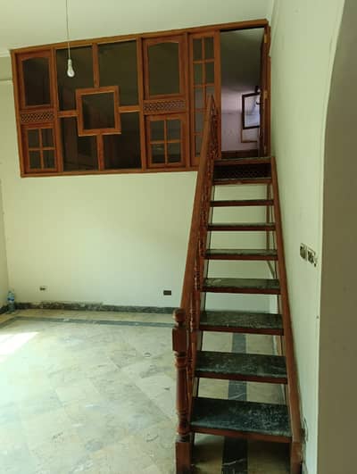 10 Marla Commercial Use House For Rent _ Near to Mian boulevard Gulberg Ideal For Software House IT Setup .