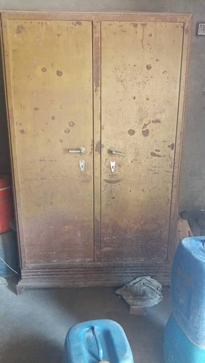 heavy cupboard locker
