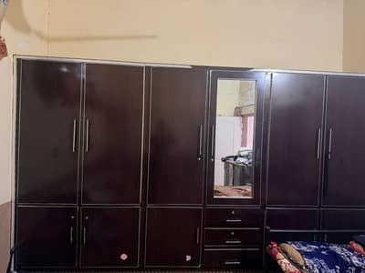 Wardrobe 10/10 condition