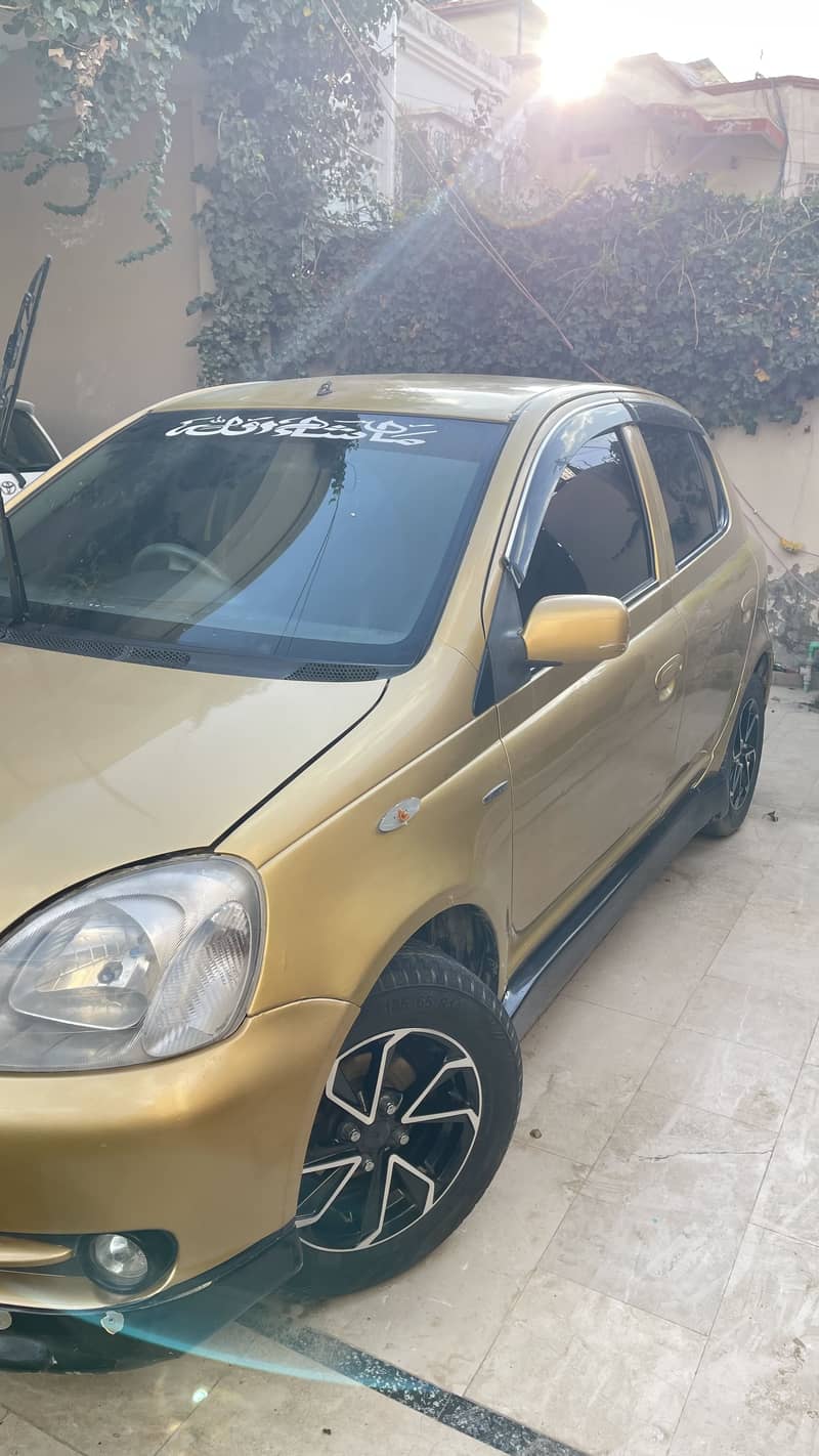 Vitz 2001 1