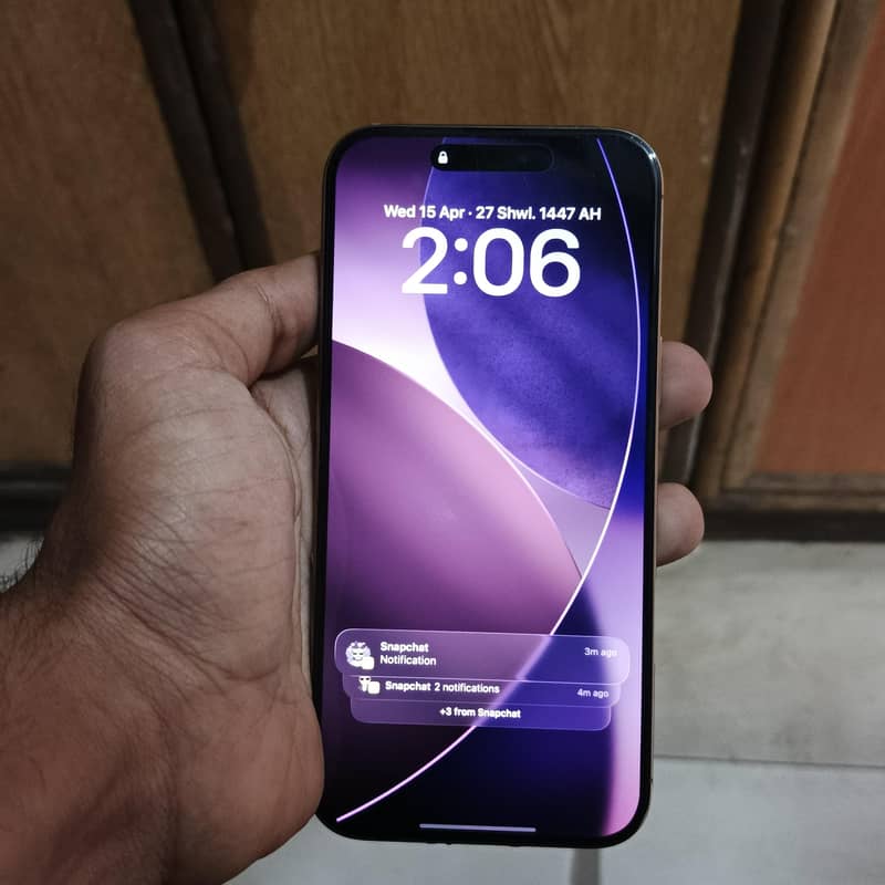 iphone 16 pro max 1