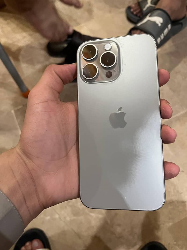 Iphone 16 Pro Max 0
