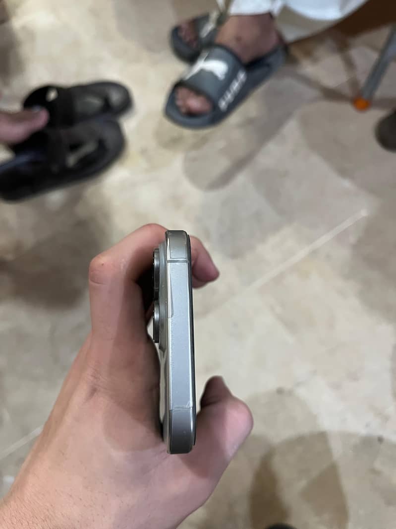 Iphone 16 Pro Max 1
