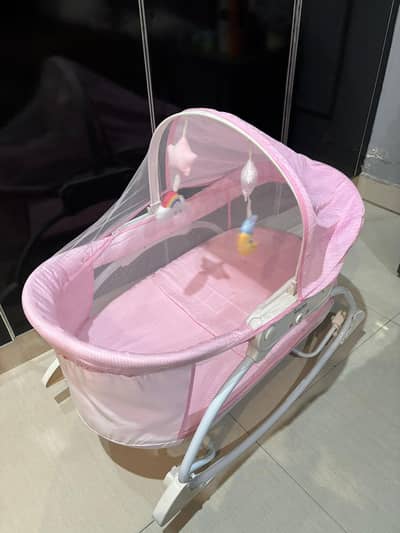 moving baby chair or swing