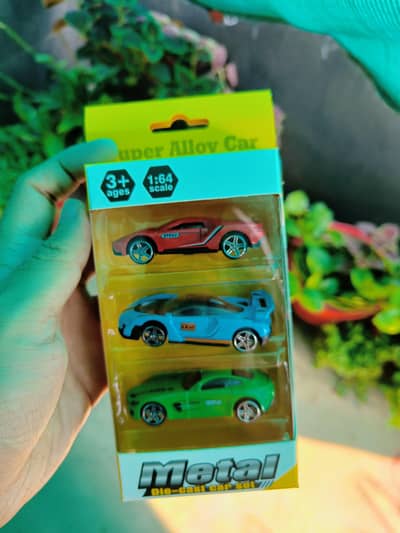 Diecast metal cars new pack
