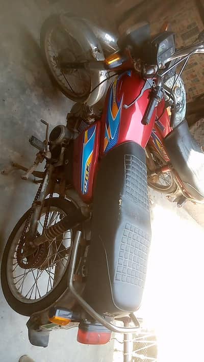 condition 4/10 used condition hy