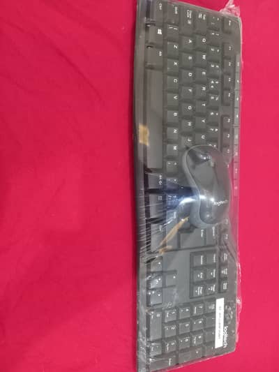 Wireless Keyboard Mouse by Logitech