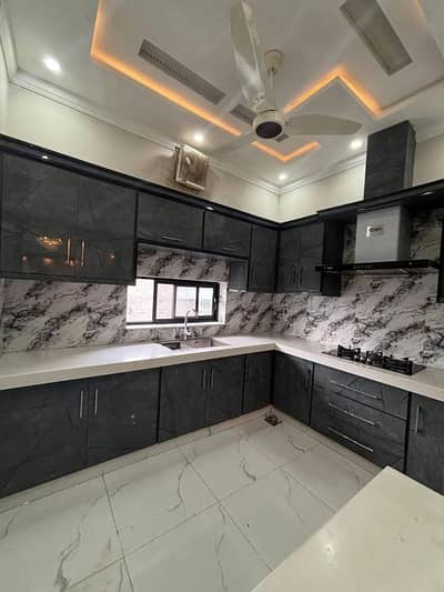 5 Marla Upper Portion Available For Rent In Park View City Lahore