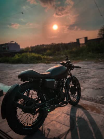 Honda 125 cafe racer