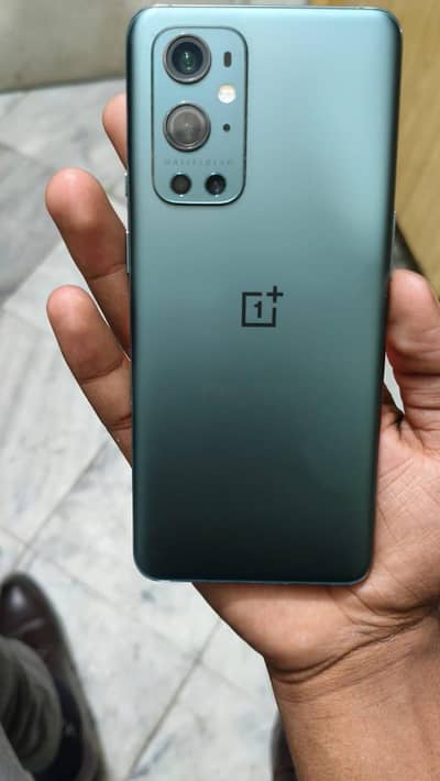 One plus 9 pro 8Ram  Rom256