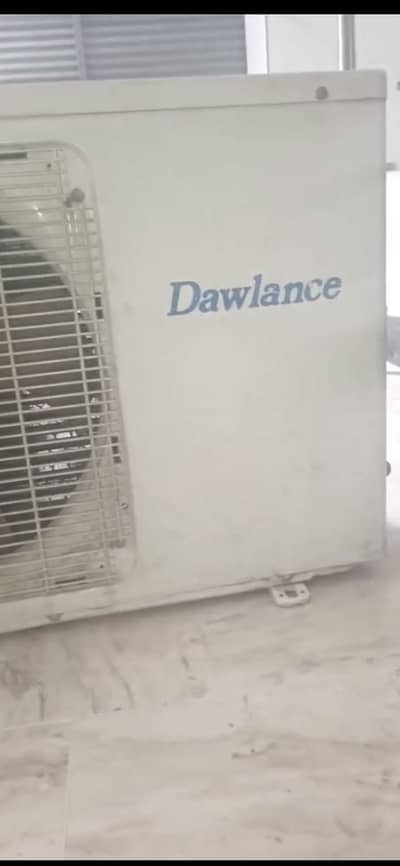 Dawlance split Air conditioner complete sit with out door unit
