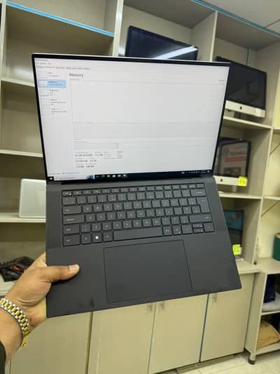 Dell Xps 15 9520 i7 12Th Gen  4Gb RTX 3050 Ti