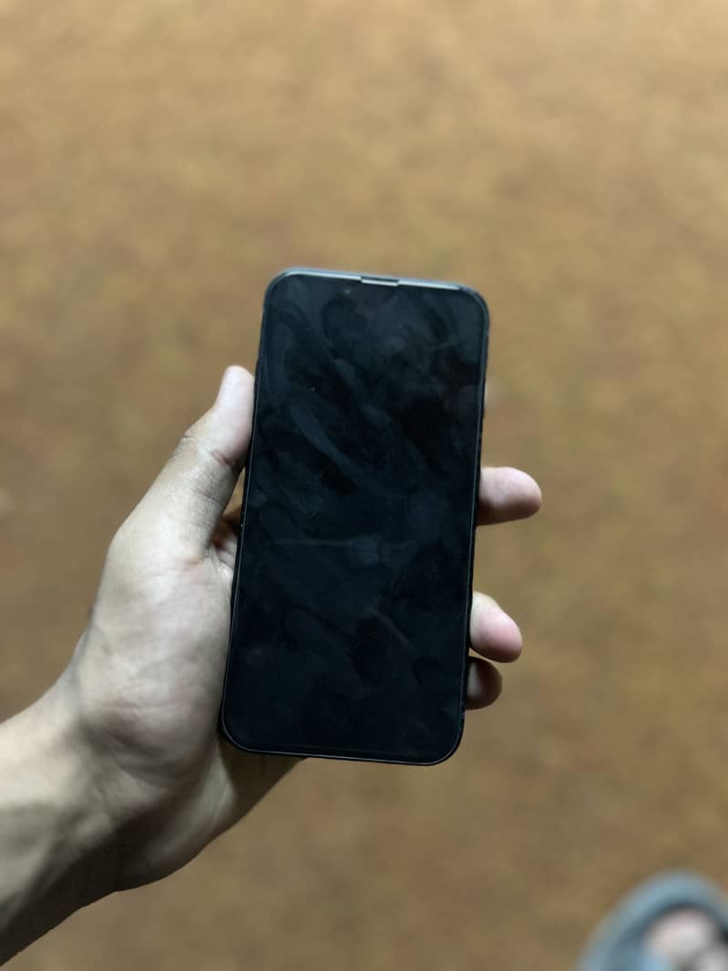 Iphone 13 4