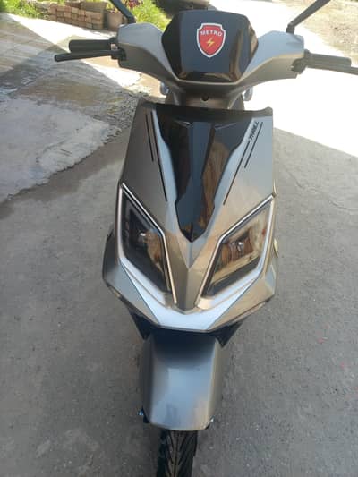 urgent sale 10/ 10 condition disc brake 2.1 unit full charge =110 km