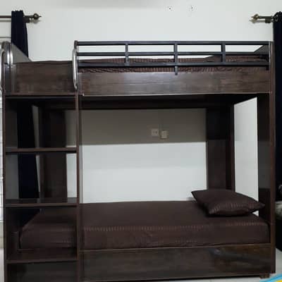 Bunk bed with mattress
