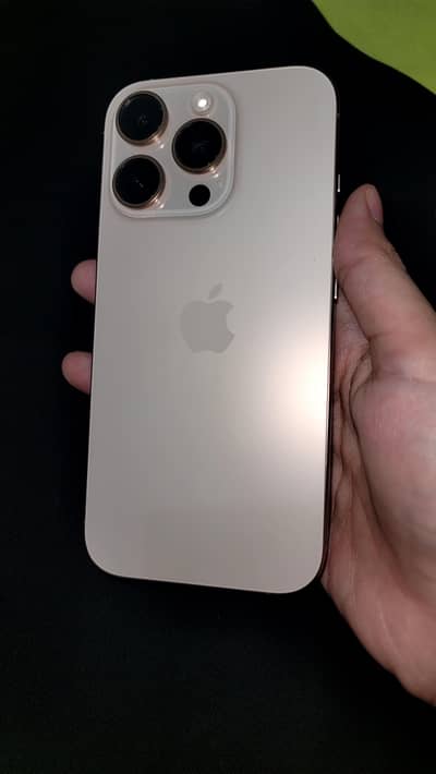 iPhone 16 pro (slightly used)
