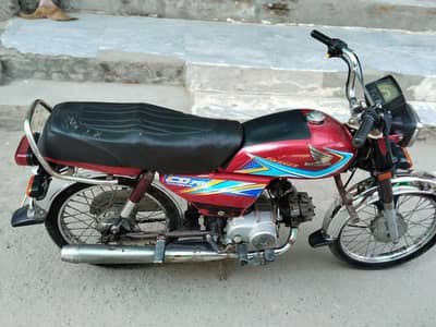 bike for sale argent sale krni hy abi head krvaya hy bike all ok hy