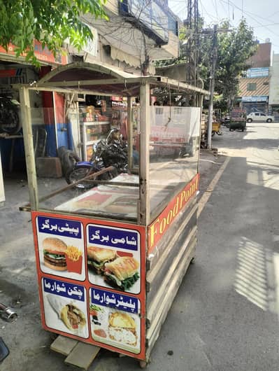 food counter with 8ltr fryer