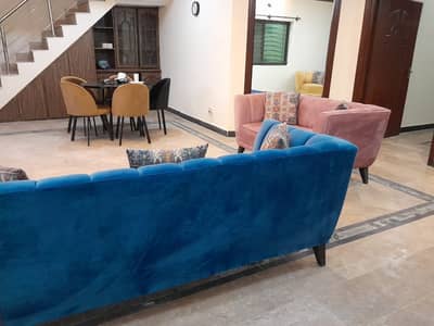 7 seater multi coloured sofa set for sale