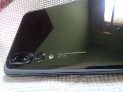 UK ORIGINAL HUAWEI P20 PRO with box  Camera Phone