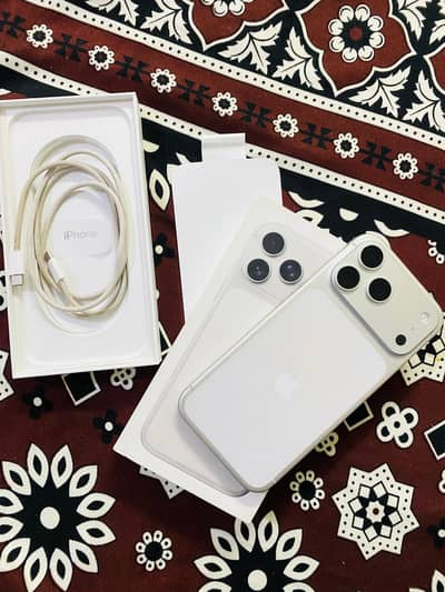 Iphone 17 pro max white jv