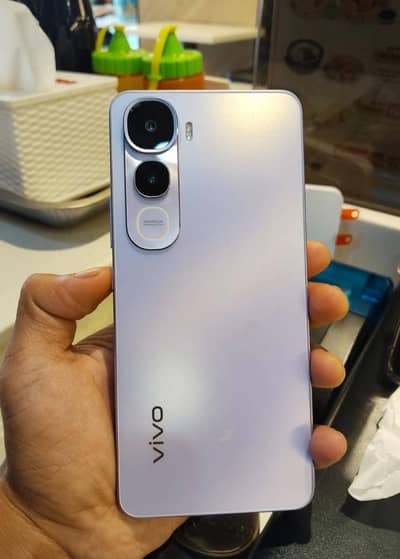 vivo Y400