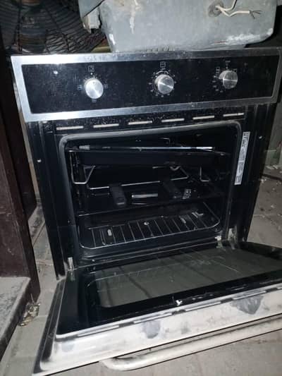 Interwood Built-in Electric Oven - Excellent Condition