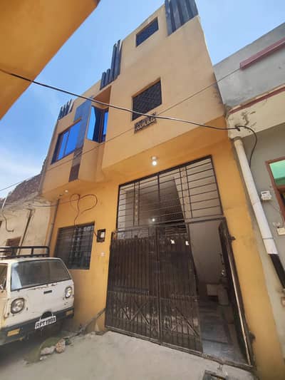 3 Marla double story house available for rent in sahafi colony kehkshah colony jarahi stop Pani boring gas not available