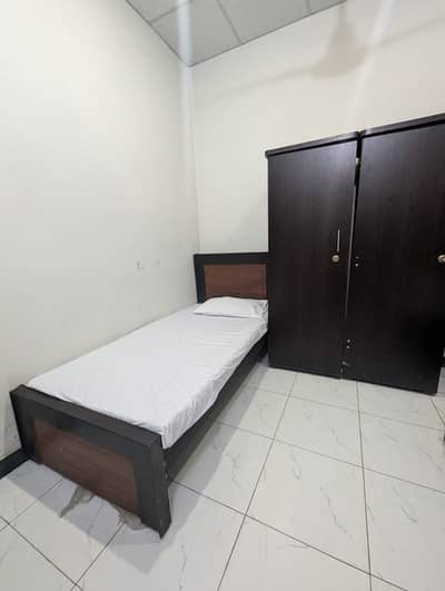 Hostel Room for Rent Comfortable & Affordable Living