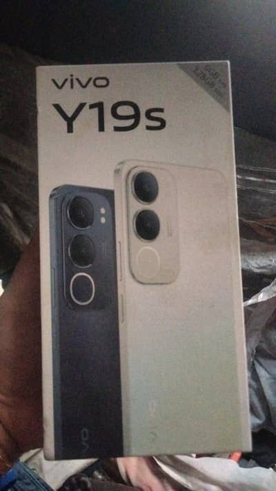 Vivo Y19s (6 128) with box