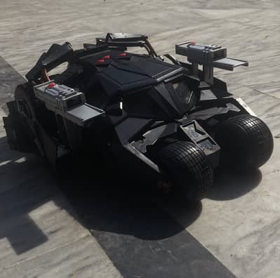 Batman begins 2005 Batmobile batman car original DC