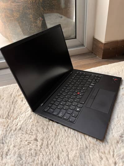 Lenovo X1 Carbon i5 11th gen