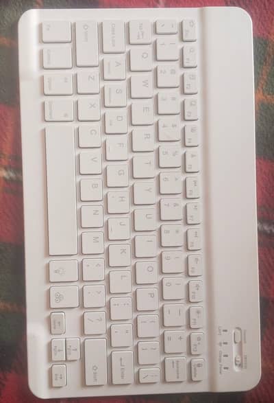Bluetooth keyboard for Mobile/ Tablet