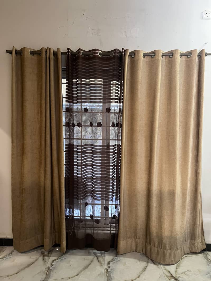 Curtains (3 pc set) 0