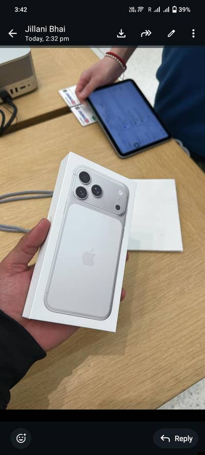 iPhone 17 white colour
