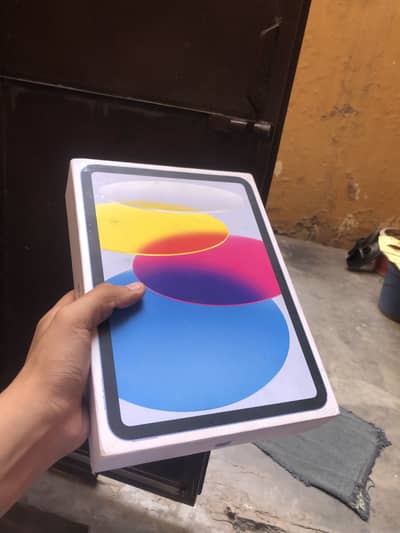 Ipad 10th generation only ic crack ha har chez working ma ha