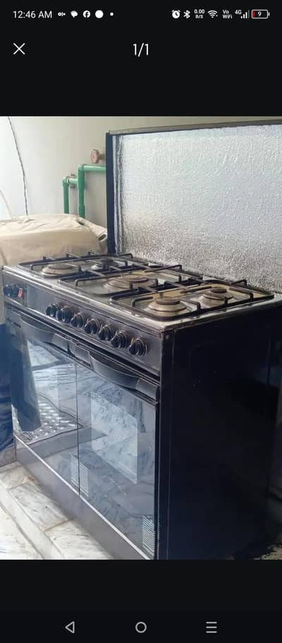 5 burners cooking range with oven and grill