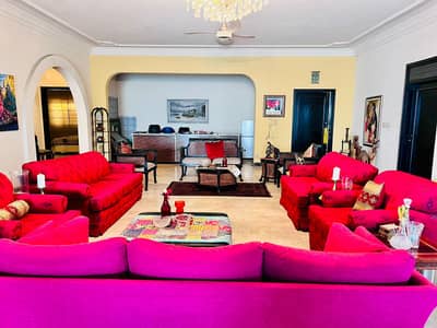 Daily & Weekly Basis Furnished room for rent Bahria town karachi.