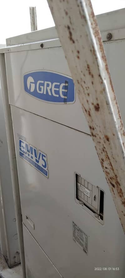 ac vrf system hai 4 outdoor k sath 8ton 3 outdoor 9ton 1 outdoor