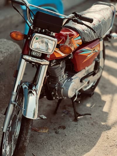 (HonDa CG 125 2026) ( SeC MonTh FeB ) (brand nEw condition) (10 % 10)