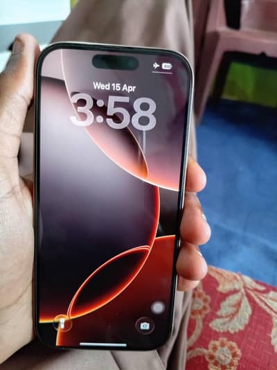 iphone 16pro factory unlock 2 month sim time water pack