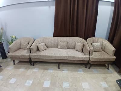 7 Seater Sofa Set Turkish Fabric Almost New Slim Design
