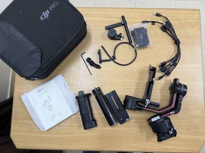 DJI RS2 Pro Combo Gimbal With Box | 9/10 Condition | Good Condition.