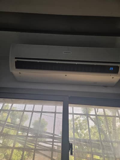 samsung inverter  heat @ cool windfree ac 1.5 ton .