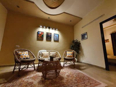 Girls Hostel, 1 ROOM in Furnished Upper Portion of Brand New Like 5 Marla House - Original Pictures