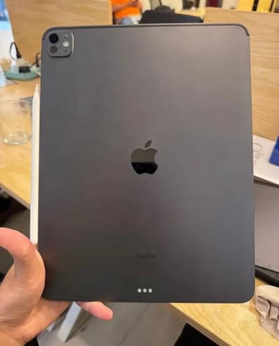 Apple iPad Pro M4 Complete Box