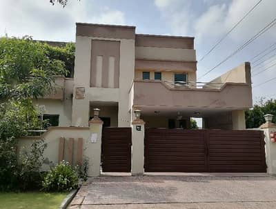 Askari 11 - Sector B House Sized 12 Marla Is Available