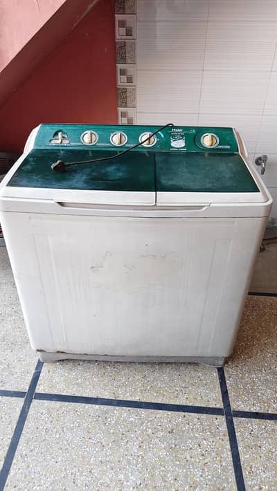 Haier Twin Tub Washin Machine & Spinner