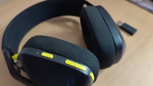 Logitech G435 wireless gaming headset