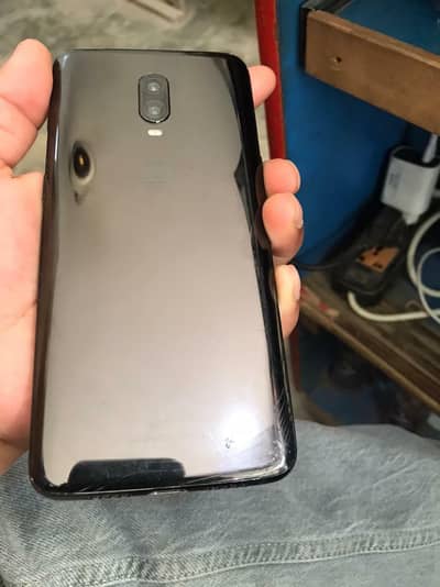 one plus 6T 8/ 128